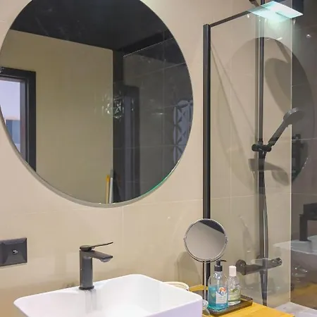Praktyczny Apartament Z Cichym Tarasem Katowice Esterno foto
