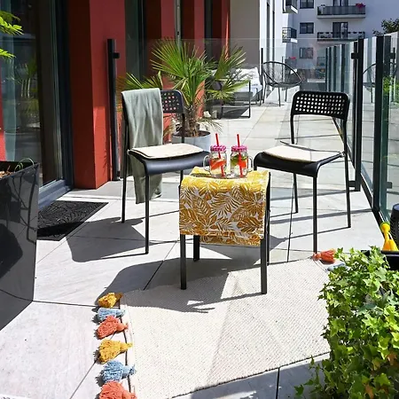 Praktyczny Apartament Z Cichym Tarasem Katowice Esterno foto