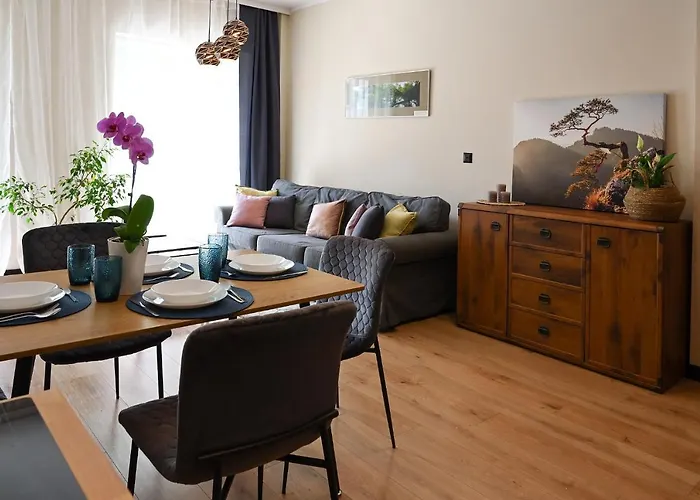 Praktyczny Apartament Z Cichym Tarasem