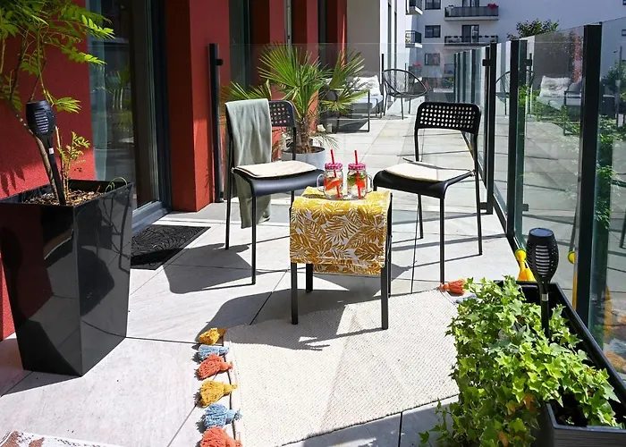 Praktyczny Apartament Z Cichym Tarasem